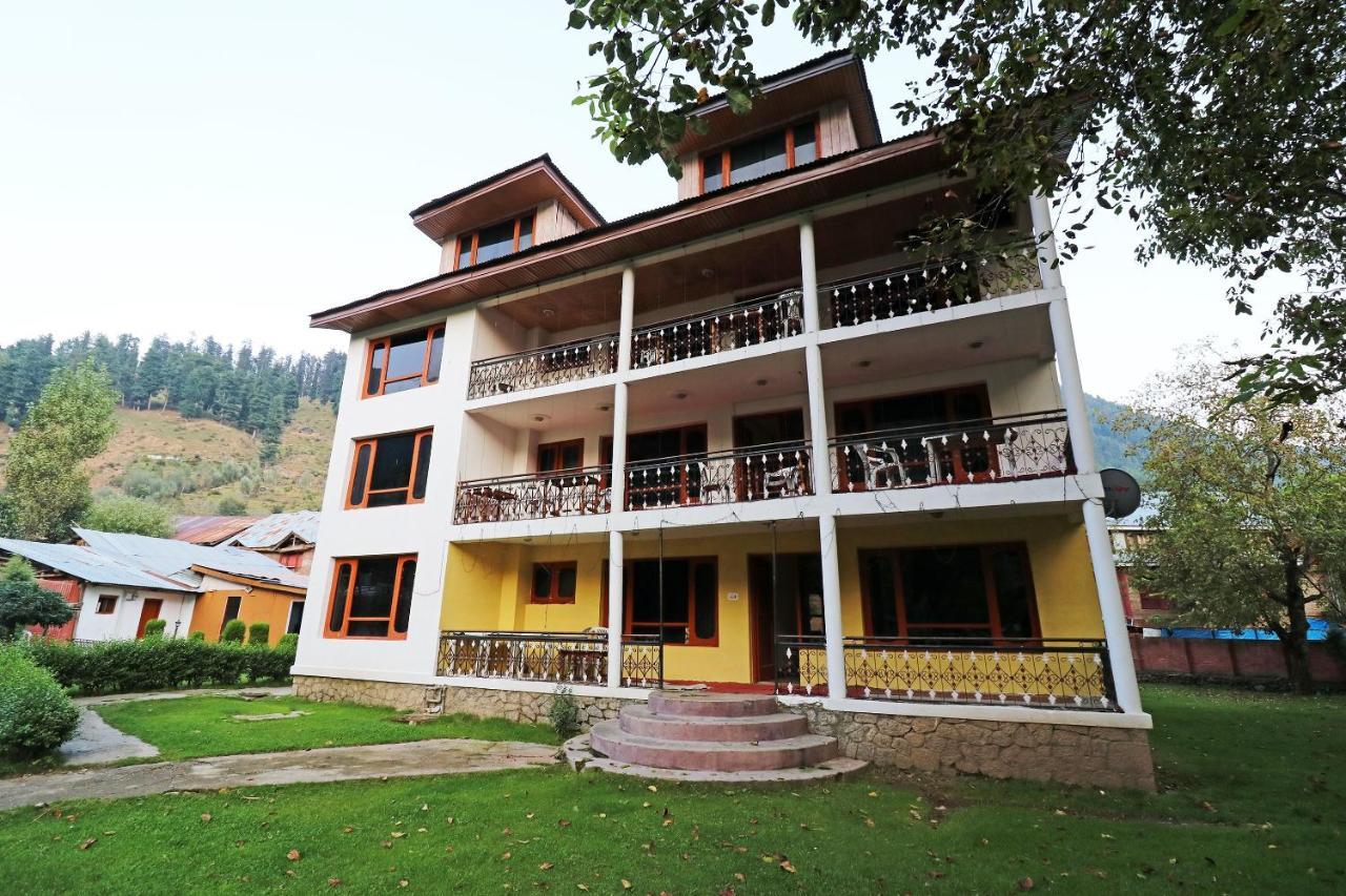 Oyo 18416 Hotel Park Palace Pahalgām Buitenkant foto