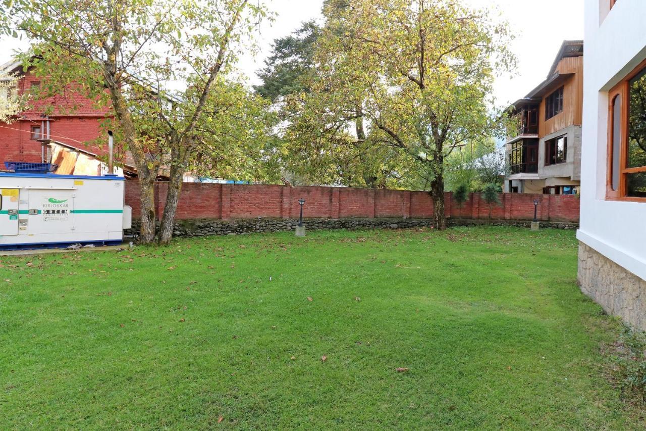 Oyo 18416 Hotel Park Palace Pahalgām Buitenkant foto