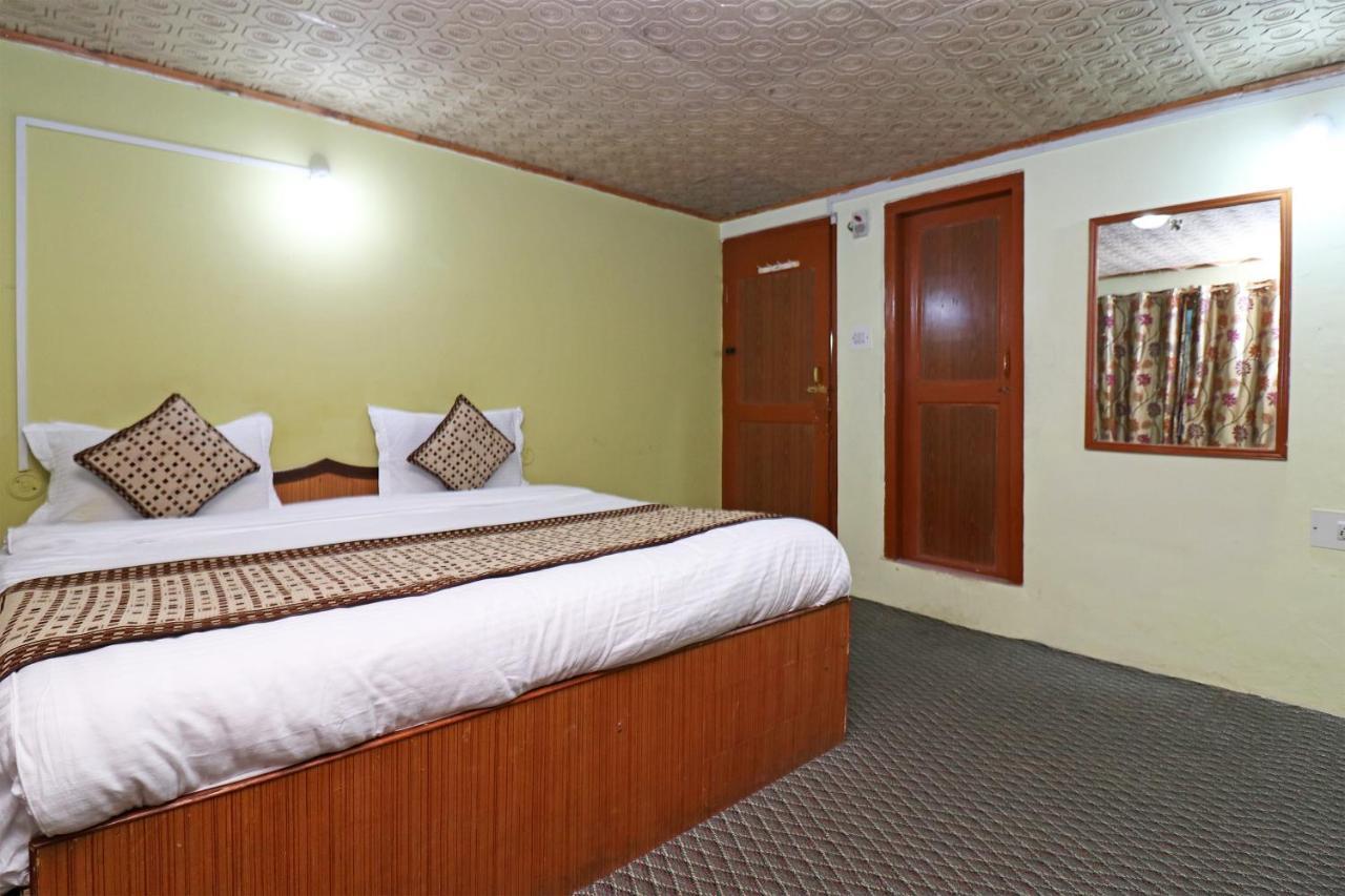 Oyo 18416 Hotel Park Palace Pahalgām Buitenkant foto