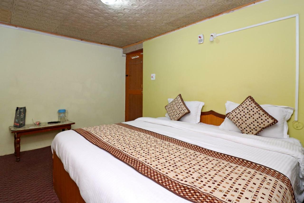 Oyo 18416 Hotel Park Palace Pahalgām Buitenkant foto