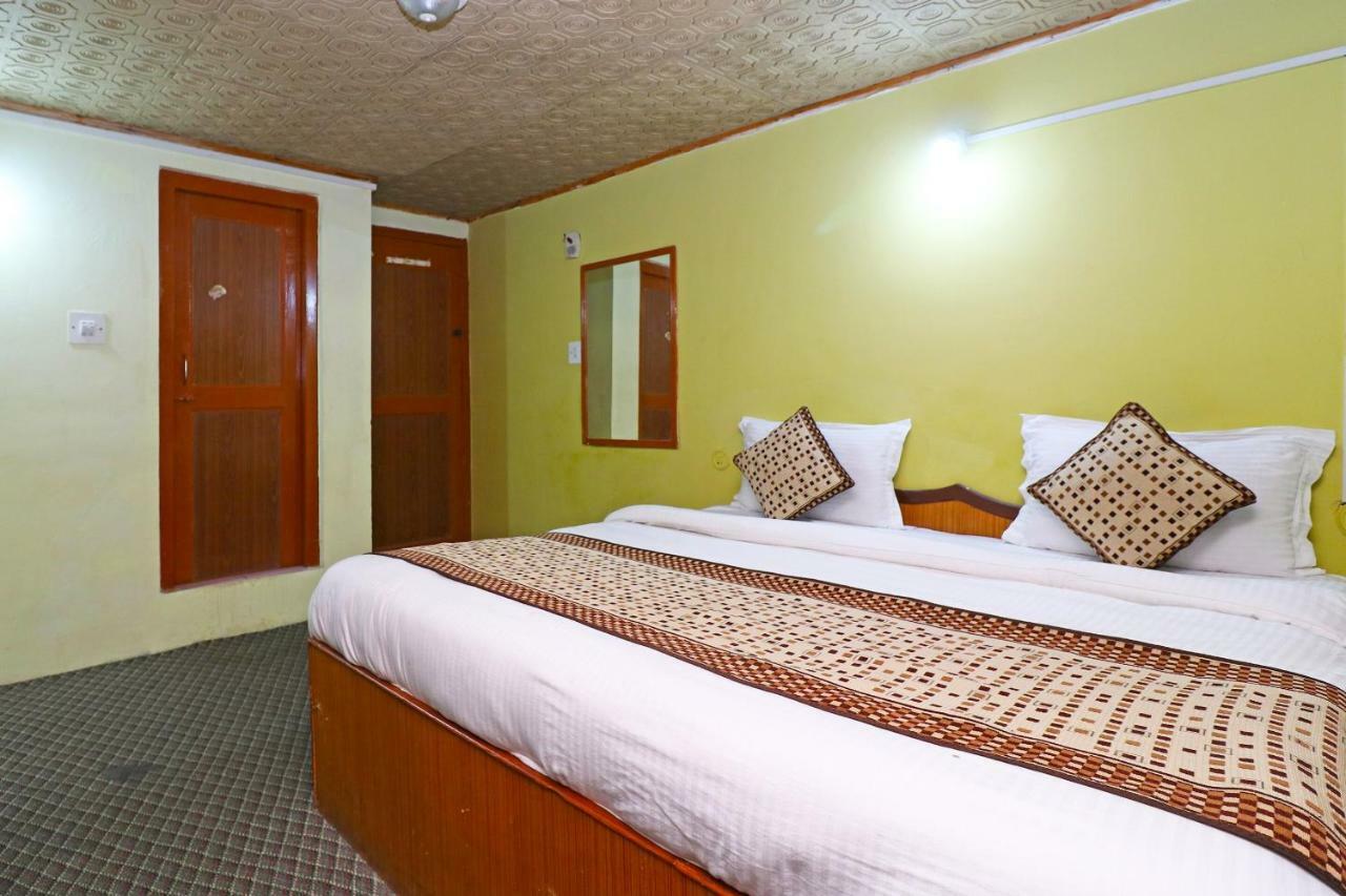 Oyo 18416 Hotel Park Palace Pahalgām Buitenkant foto